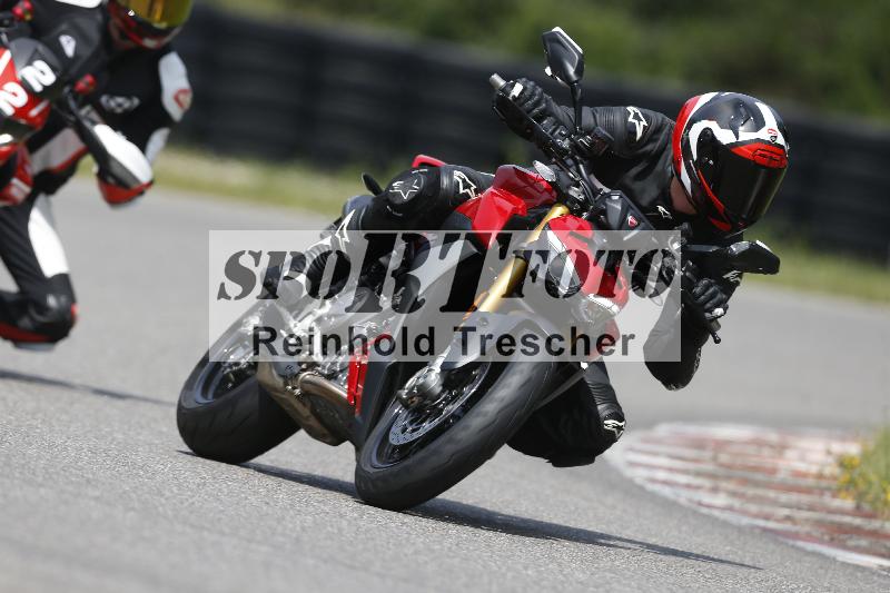 /27 12.06.2025 Ducati Schweiz Trackday Warmup  ADR/gruen-vert/ohne
